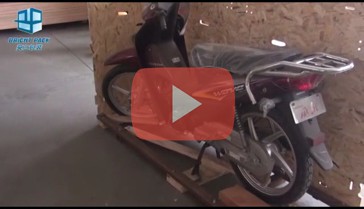 某摩托车循环使用包装箱拆卸及回收演示